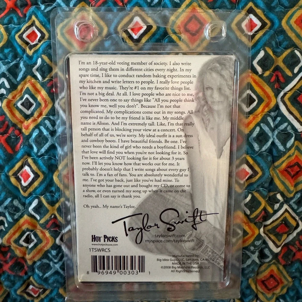 Vintage Taylor Swift Debut Album Guitar Pick Set - Picture 2 of 2